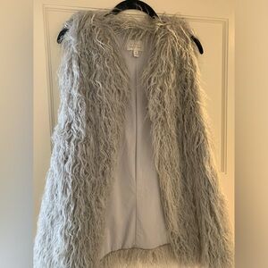 Hinge grey vest